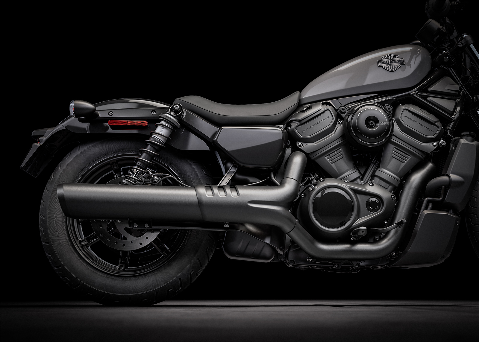 2025 Nightster motorcycle low seat height