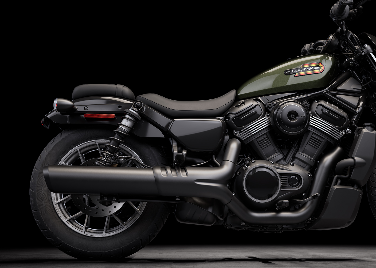 2026-nightster-special-beauty-seat-height-ls